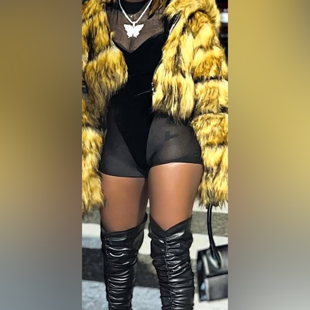GSUWOO Chic Black Sheer Bodysuit